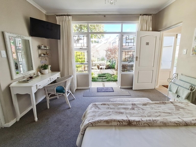 Garden Double Suite
