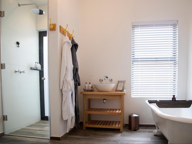 Cherry Blossom at Tarry-Stone