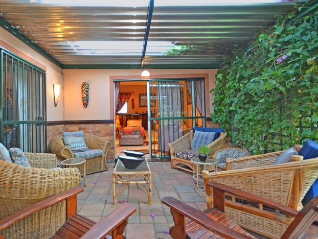 Suite 5 UMTOMBO (Spring)