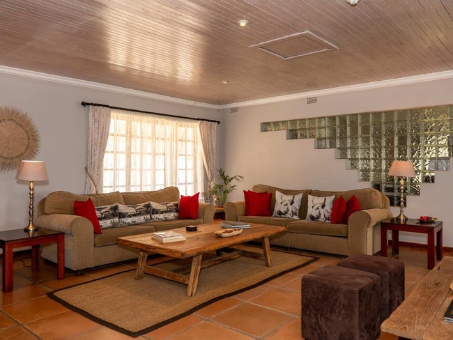 Lounge / Seating Area