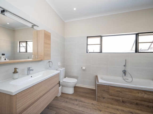 Deluxe King / Twin Room