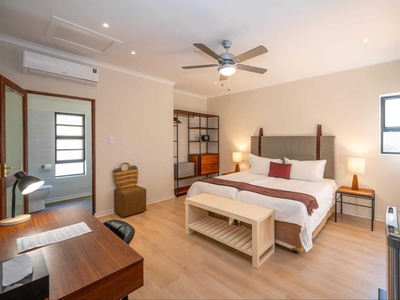 Deluxe King / Twin Room