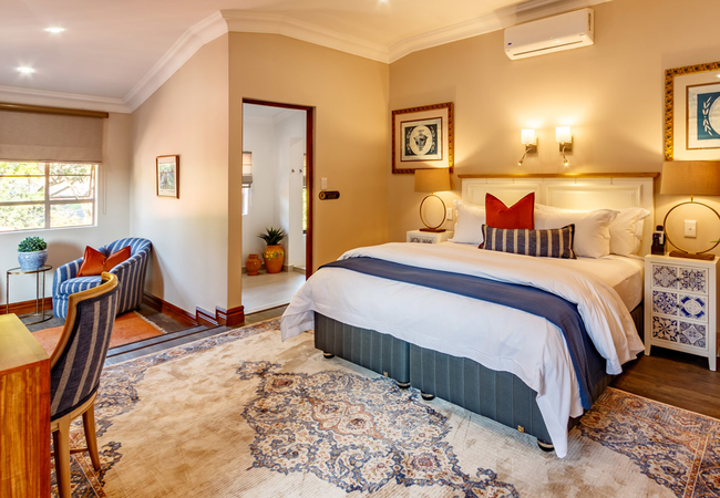 Christie\'s S2 - SUPERIOR