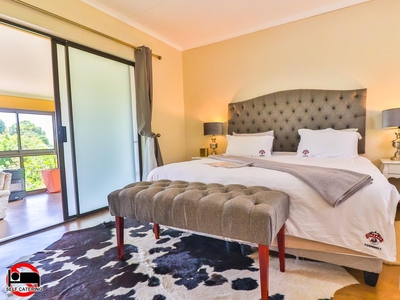 Yoshino King (Room Only)