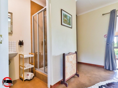 Yoshino King (Room Only)