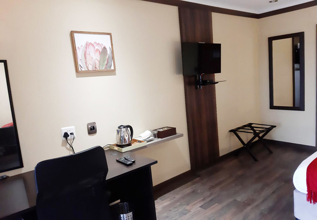 Queen Room