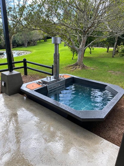 Fish Eagle with Hot Tub