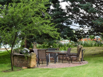 The Clarens Country House