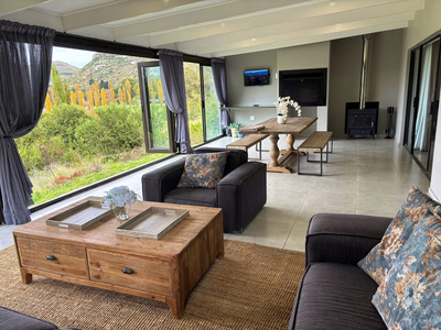 107 Clarens Golf Villa