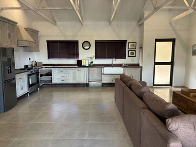 107 Clarens Golf Villa