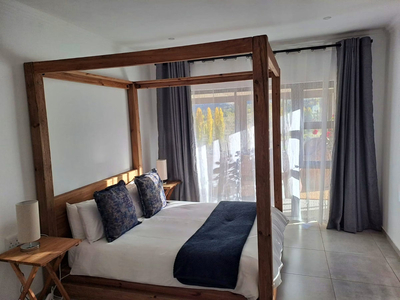 107 Clarens Golf Villa