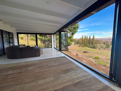 107 Clarens Golf Villa