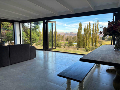 107 Clarens Golf Villa