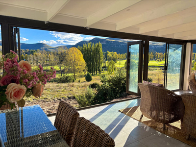 127 Clarens Golf Villa