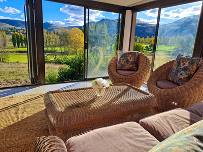 127 Clarens Golf Villa