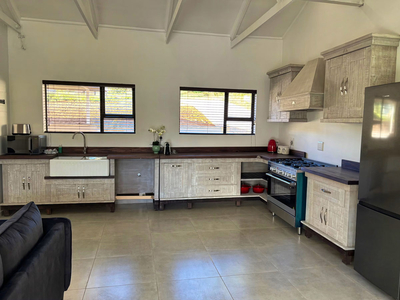 127 Clarens Golf Villa