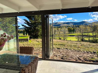 127 Clarens Golf Villa