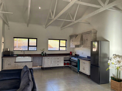 127 Clarens Golf Villa