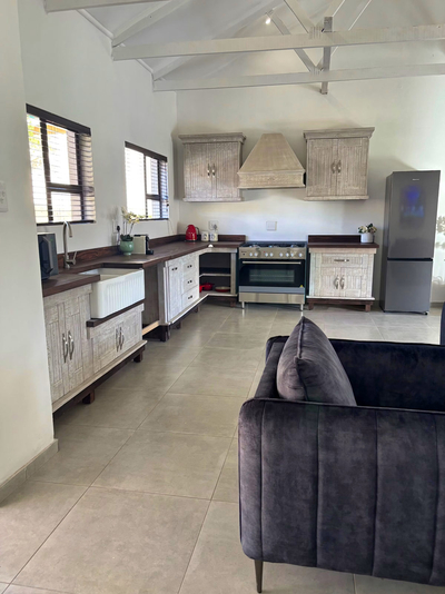 127 Clarens Golf Villa