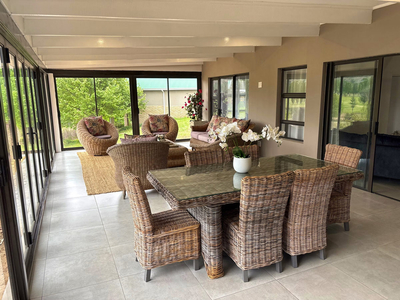 127 Clarens Golf Villa