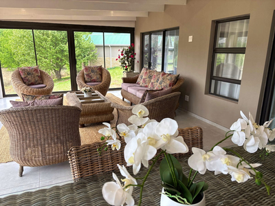 127 Clarens Golf Villa