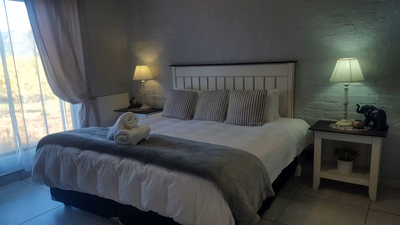 128 Clarens Golf Villa