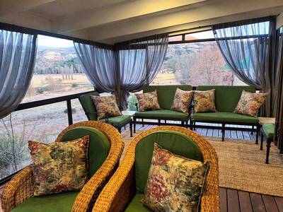 128 Clarens Golf Villa