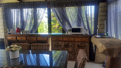 128 Clarens Golf Villa