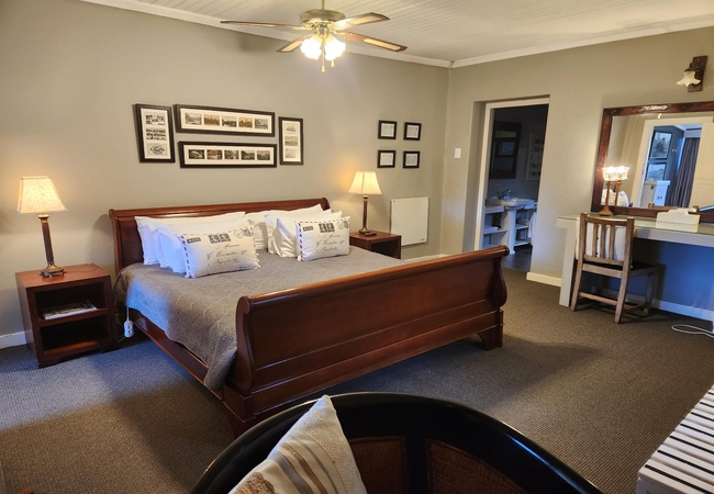 Luxury Suite - Postcard Room