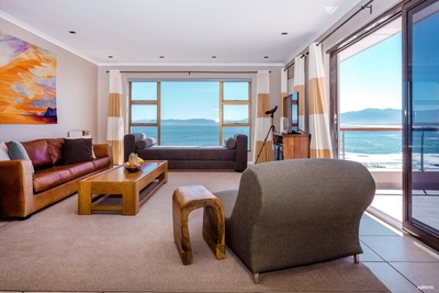 Cliff Lodge