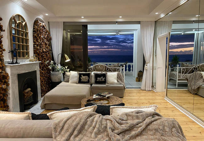 Clifton Beachfront Dream Apartment