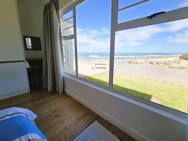 Cobbles House on the Beach