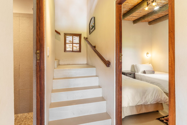 Cob Cottage at Tides River