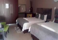 Deluxe Queen Room with Two Beds