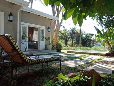 CocoMo Boutique Coastal Garden Studio