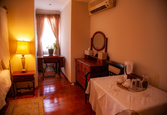 Champagne Executive En-Suite