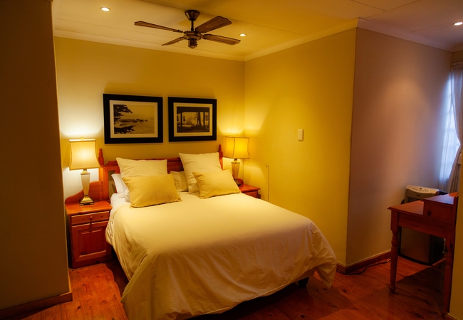 Blanc de Blanc (Private Bathroom not En-Suite) 