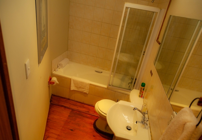 Blanc de Blanc (Private Bathroom not En-Suite) 