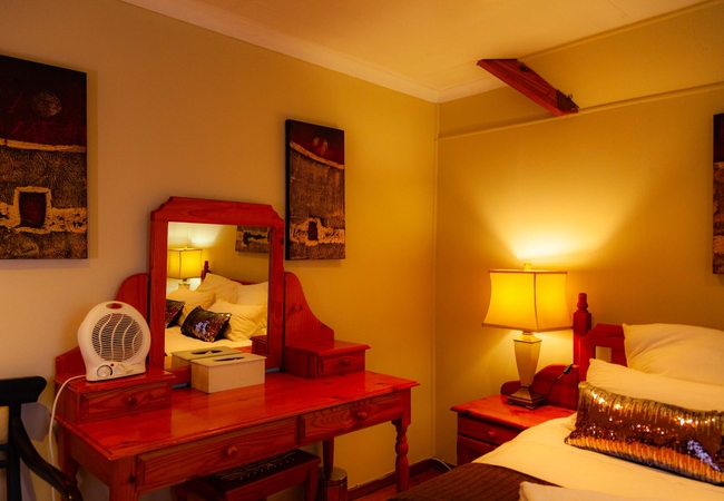 Cabernet (Private Bathroom not En-Suite)