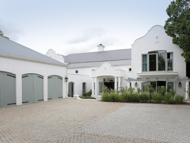 Luxury Villa with Private Plunge Pool