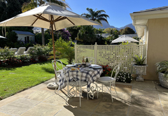 Luxury Garden Suite 3