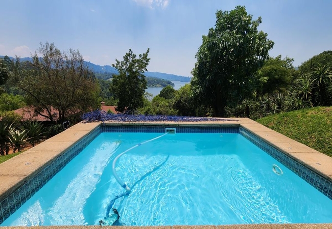 Coral Tree @ DaGama Lake