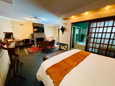 Executive Suite (Pool view) Spa Bath