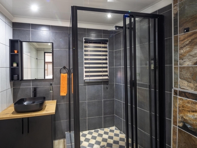 Deluxe Room Self-Catering