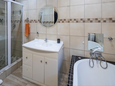 Deluxe Room Self-Catering