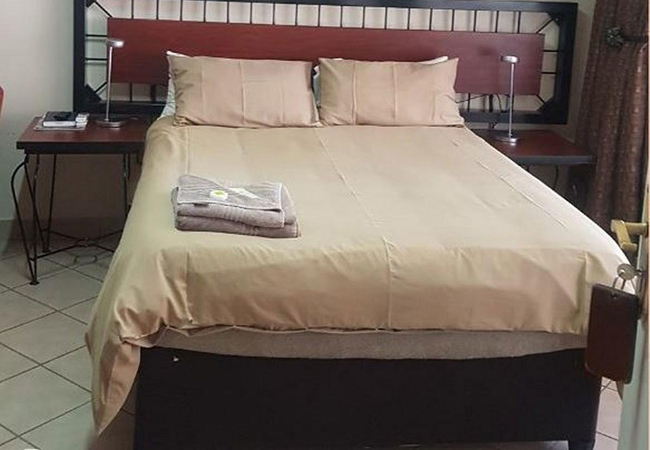 Family Room 4 Sleeper with Bath