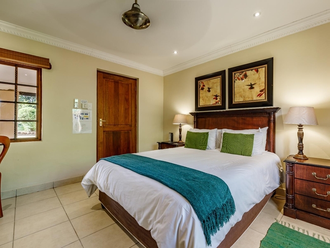 Queen Room