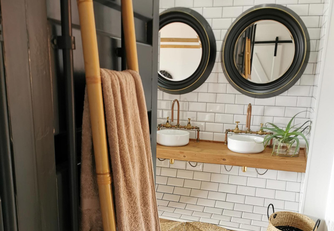 Riverstone\'s CouplesPod