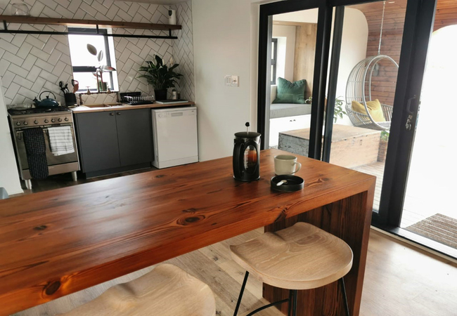 Riverstone\'s CouplesPod