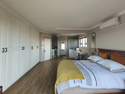 Queen Suite with Sea View